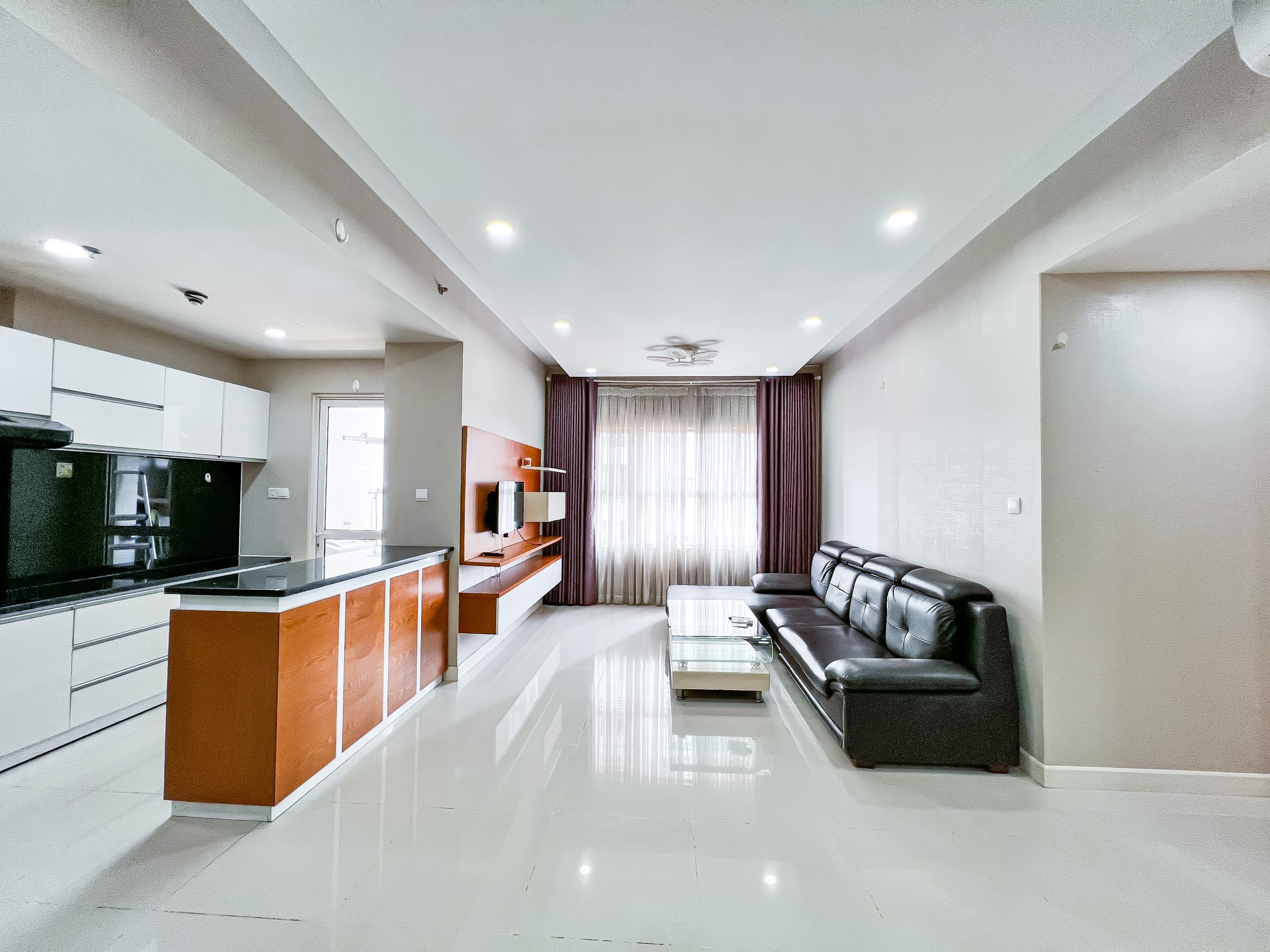 Cho thuê căn hộ Sunrise City View 2 phòng ngủ Block A - 76 m2 - 15 triệu / tháng